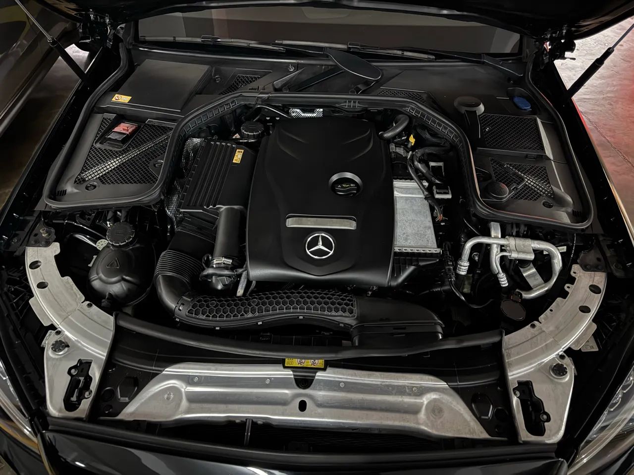 Mercedes-Benz Classe C Avantgarde 2.0 TB 16V 184cv Aut., foto 12 de 13