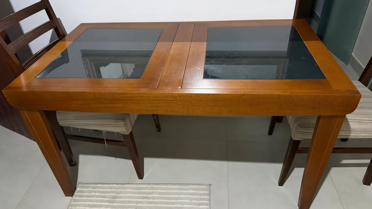Mesa de Jantar Retrátil com 4 Cadeiras 