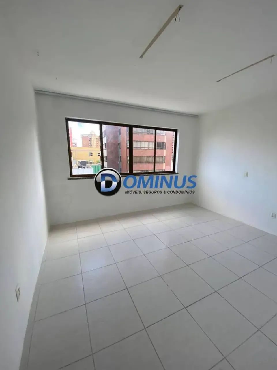 ESPAÇO VARJOTA - Sala comercial no Meireles com 60m²