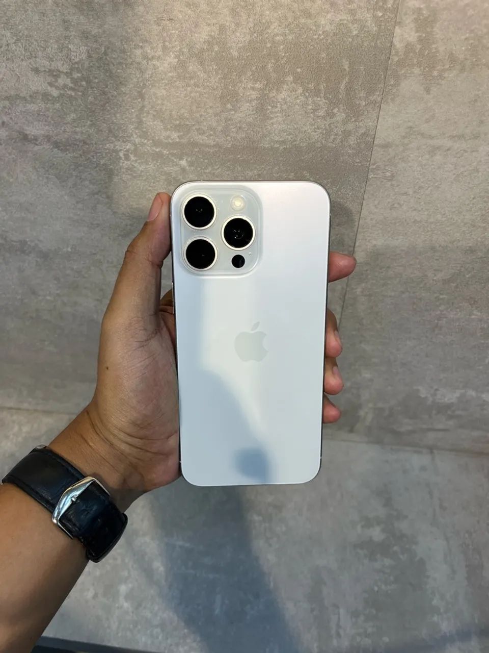 iPhone 15 Pro Max 1T Bateria 87% 