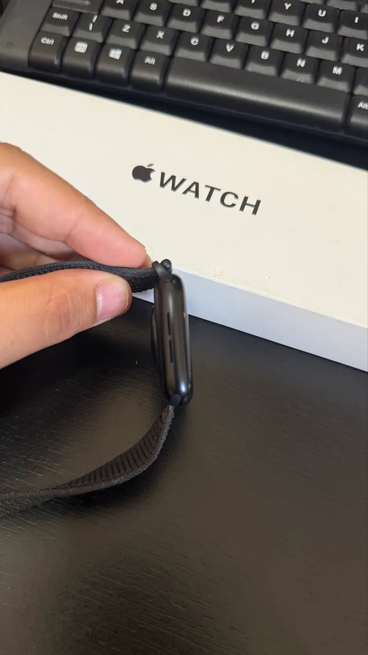 Vendo Apple Watch SE 2, 2ª geração - Garantia Apple - 3 meses de uso - Foto 2
