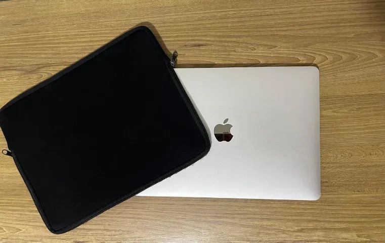 【美品】MacBook Air M1 8GB/256GB 充電39回 MacBook Air M1 8GB 256GB Prata | Bateria 87% | 403 Ciclos