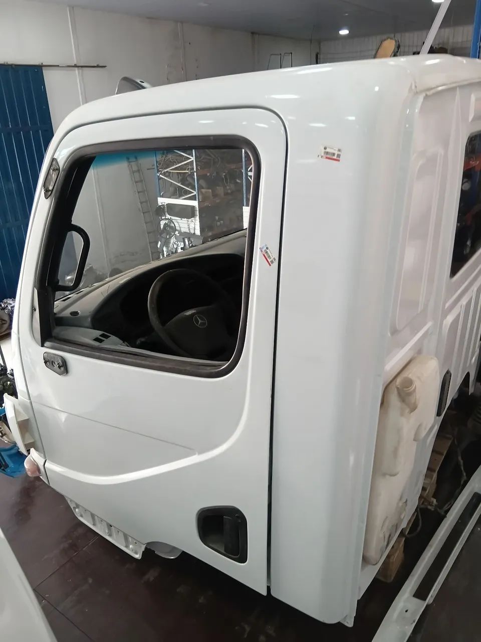 Cabine Mb Accelo - Foto 3