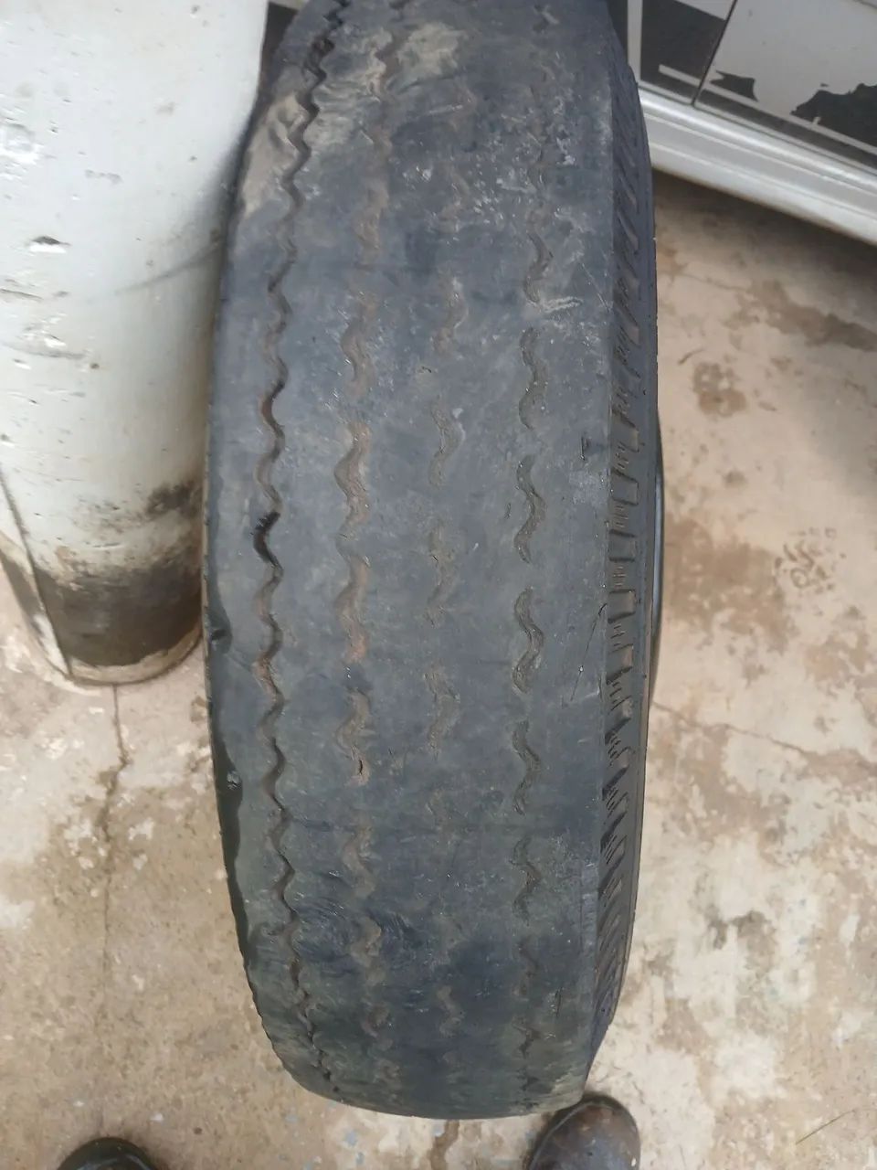 Penel com roda 8 furos da f4000 - Foto 3