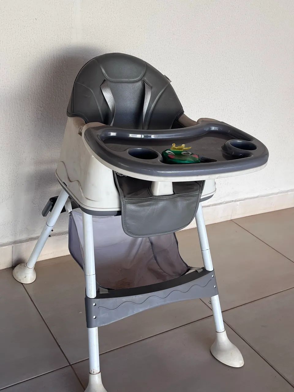 VENDO CADEIRA DE ALIMENTAÇÃO  - Foto 2