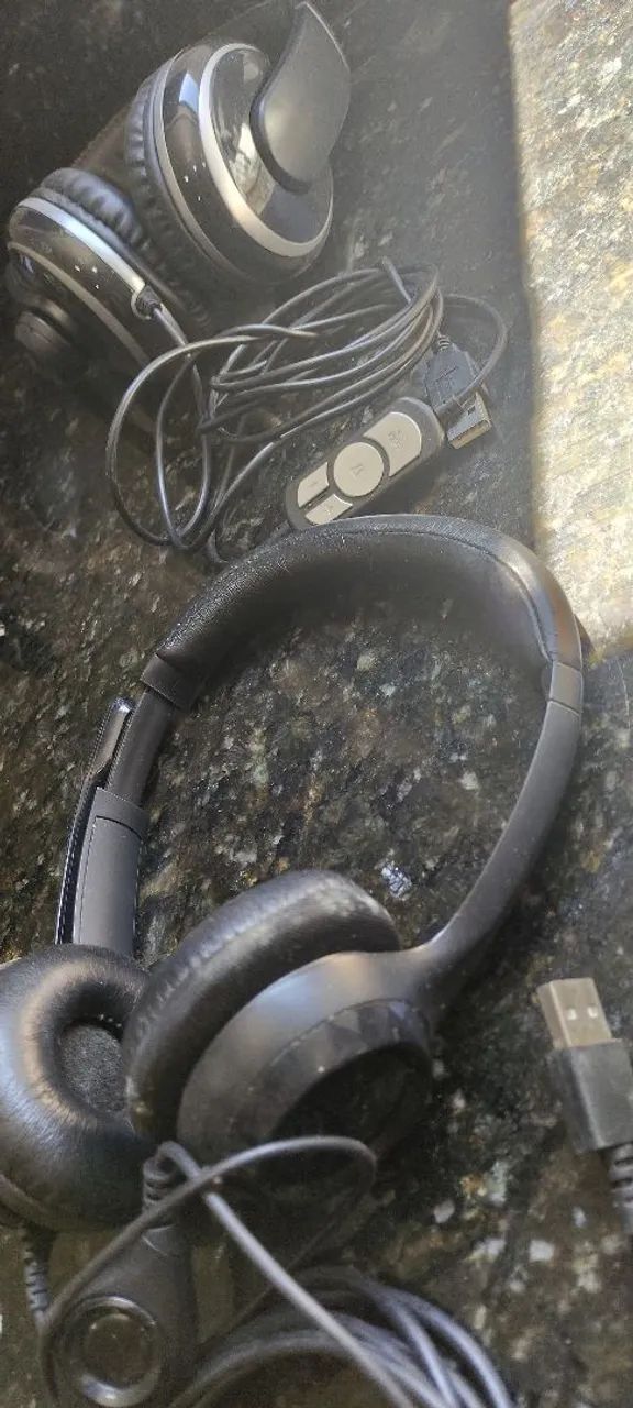 Kit com 4 headsets com cabo USB - Foto 2