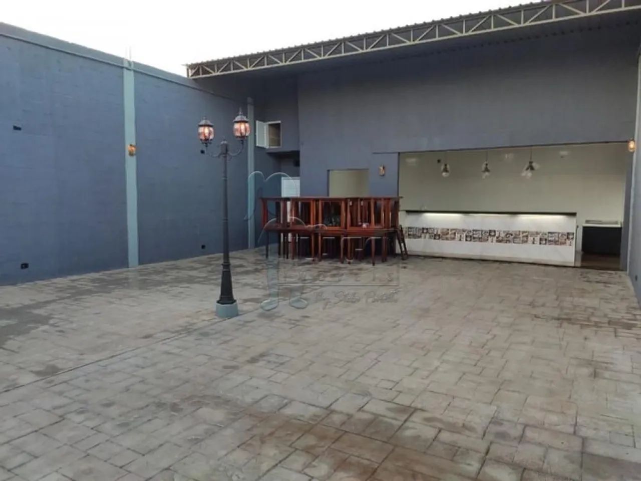 SALÃO COMERCIAL EM SERRANA