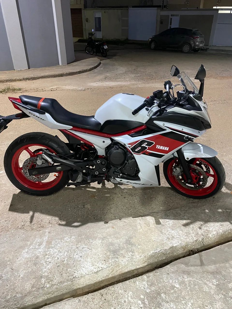 Xj6 600f - Foto 5