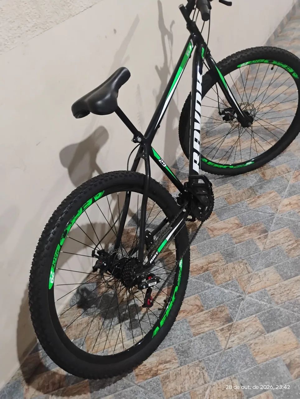 Bicicleta aro 29, semi nova  - Foto 3