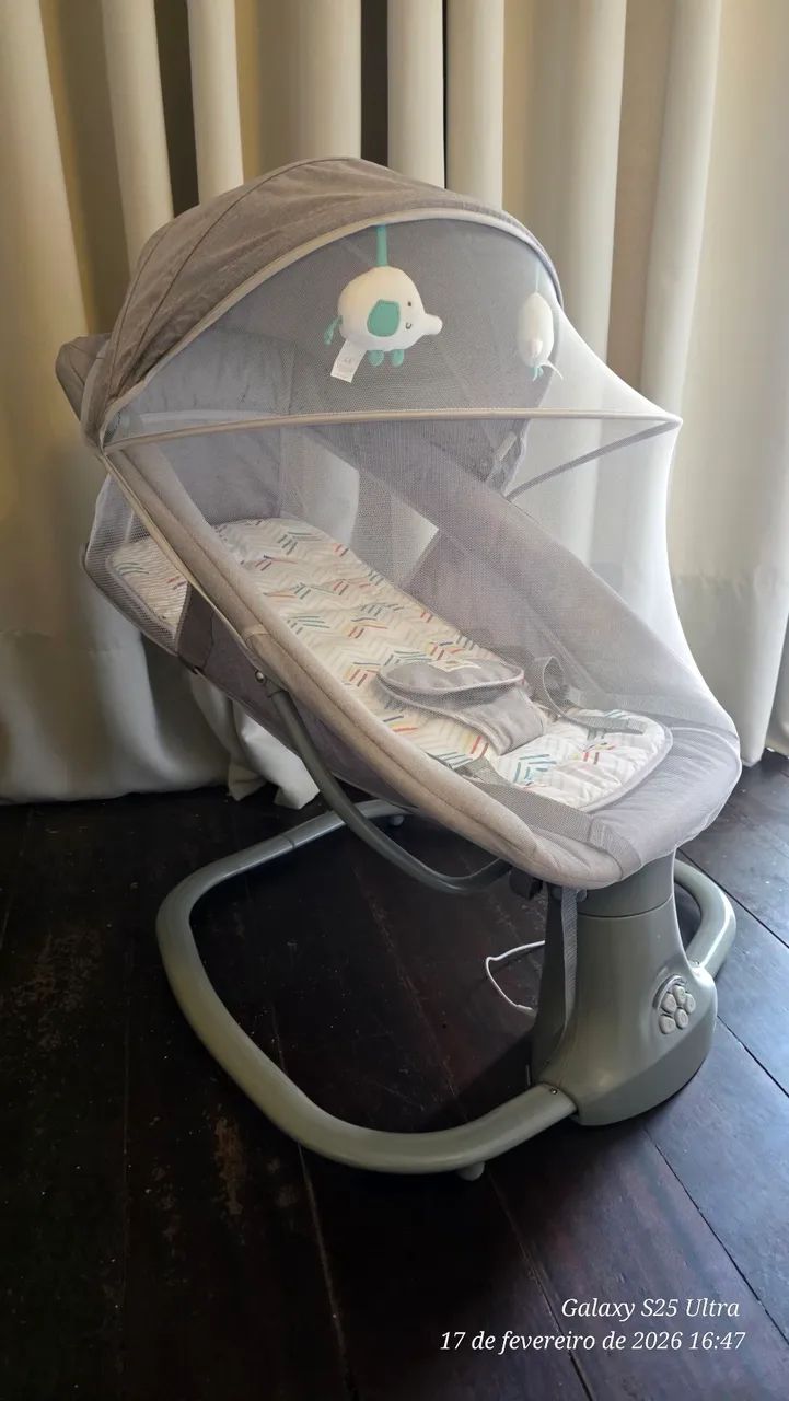 Cadeira de balanço infantil Techno Elétrica Mastela Cinza - Foto 2