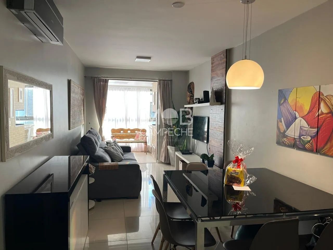 Apartamento com 2 dormitórios, sendo 1 suíte, próximo da praia - Campeche - Florianópolis/ - Foto 2