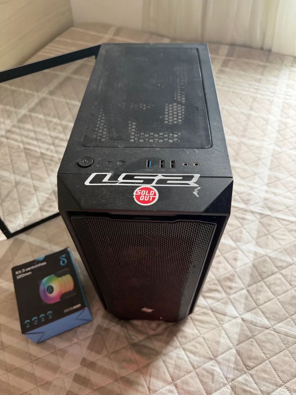 Gabinete gamer com ventoinha  - Foto 5