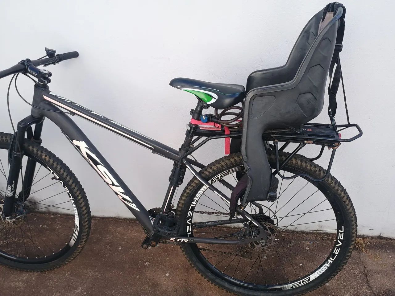 Bicicleta KWS com cadeirinha infantil e bagageiro  - Foto 5
