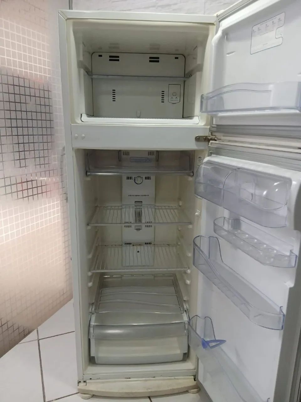 Geladeira Consul 320lts - Foto 2