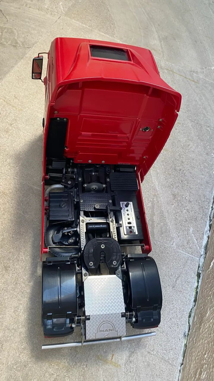 Vendo Conjunto Truck MAN 1/14 Rádio Futaba MFC 01 - Hobbies e