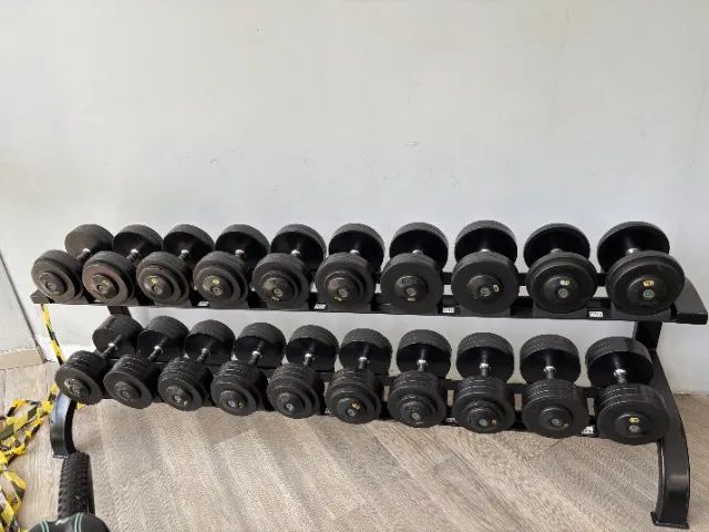 Dumbells/Halteres 12-34kg e Estante