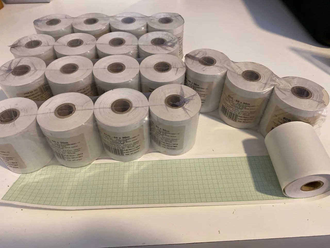 Rolo/ bobina de papel pra ECG Daru termossensivel  - Foto 2