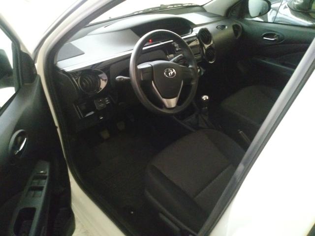 Toyota Etios 1.3 X ano 2018 - Foto 6