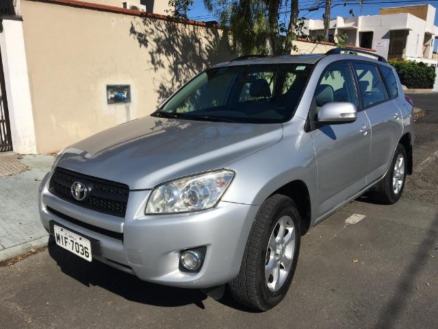 Toyota RAV4 Prata - Todas revisões na concessionária