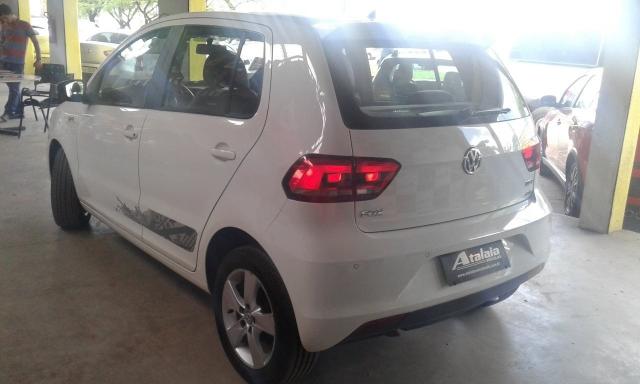 VOLKSWAGEN FOX 2015/2016 1.6 MI ROCK IN RIO 8V FLEX 4P MANUAL - Foto 2