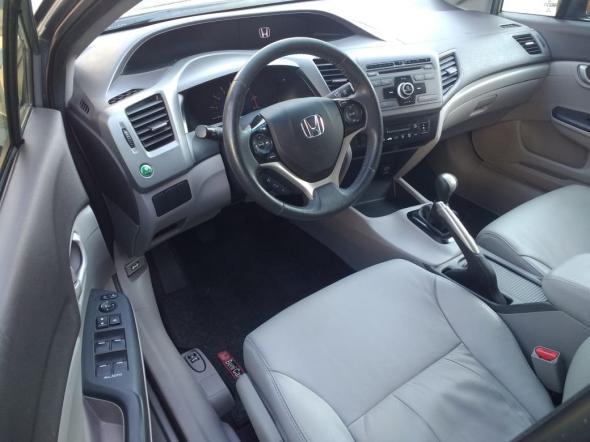 Honda Civic Sedan LXS 1.8/1.8 Flex 16V Mec. 4p - Foto 3