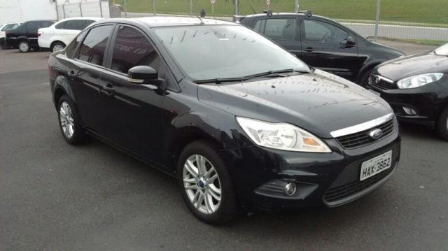 FORD FOCUS SEDAN GLX KINETIC 2.0 16V FLEX Preto 2011/2012