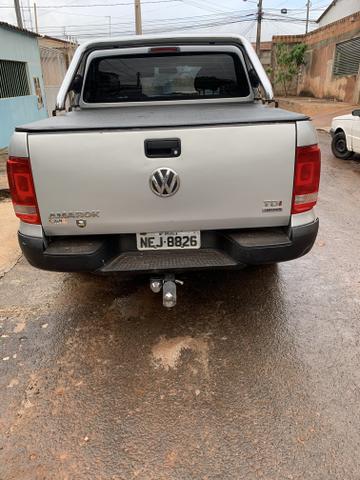 Vendo volkswagen Amarok 2013 aceito trocas - Foto 2