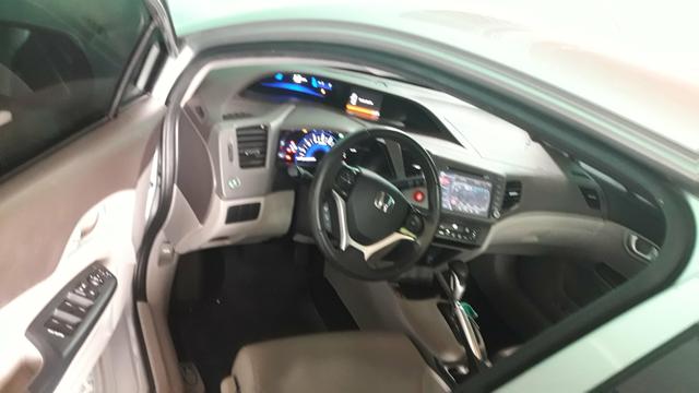 Novo honda Civic lxr ano 2014 - Foto 5