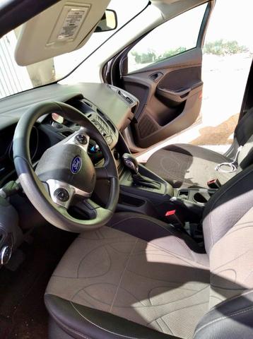 Ford Focus 2014 automático - Foto 4