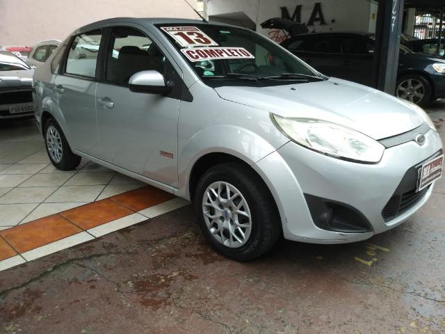 Fiesta 1.6 Mpi Class Sedan 8V Flex 4 portas Manual 2013 - Foto 2