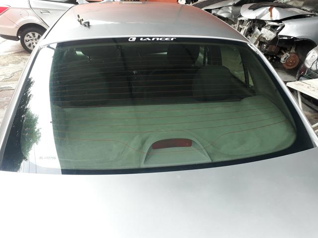 Vidro traseiro renault symbol