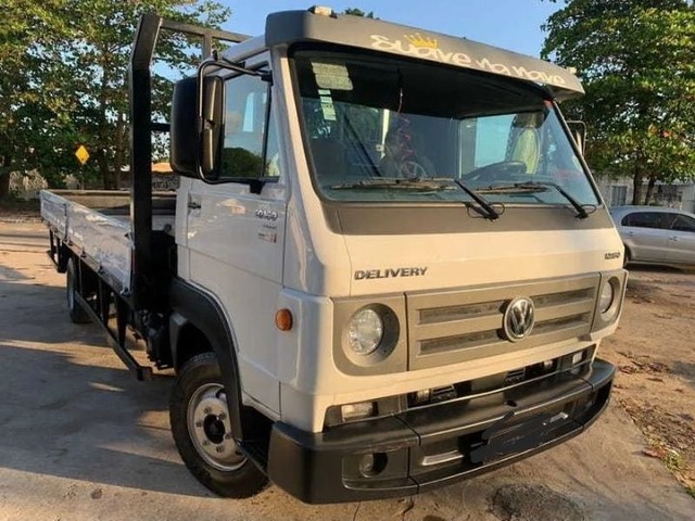 VOLKSWAGEN 10.160 DRC 4X2