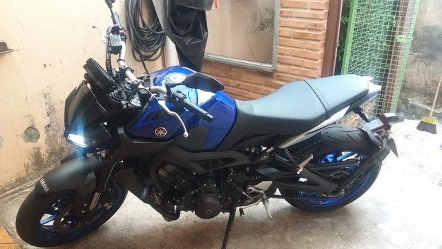 MT09