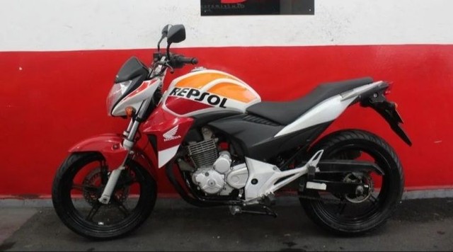CB 300R REPSOL 2012 IMPECÁVEL