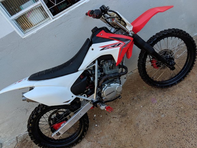 XR 200 DE TRILHA