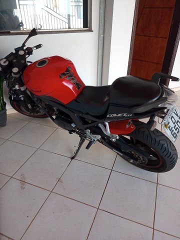 VENDO MOTO 2011