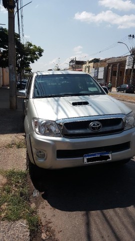 HILUX