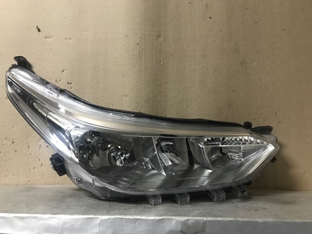 Farol Toyota Yaris