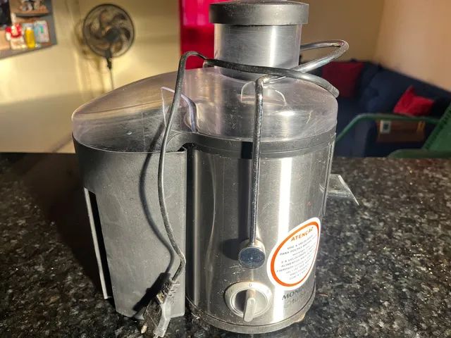Máquina para fazer sucos valor100