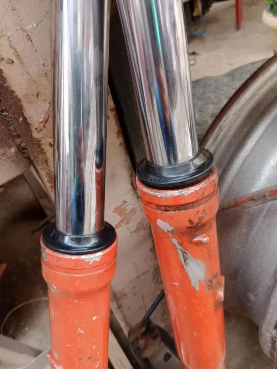 Par bengalas Honda xl250r ano 91 - Foto 2