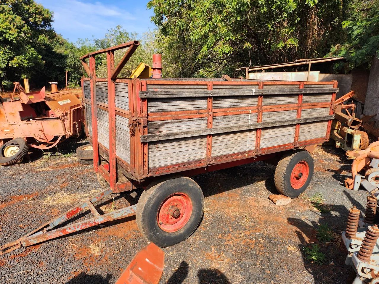 Carreta agrícola 4 toneladas
