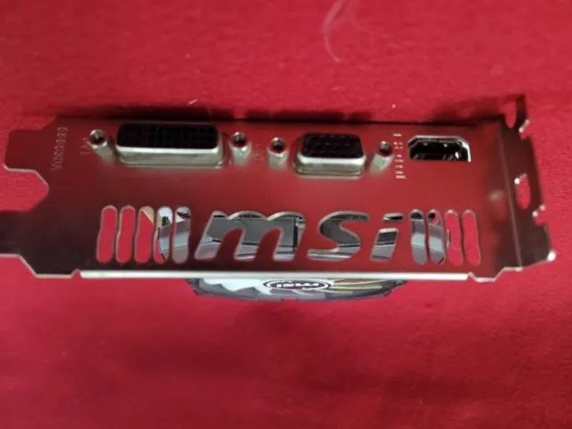 Placa video MSI g71 vna1016 2GB usada funcionando - Foto 2