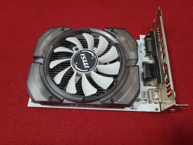 Placa video MSI g71 vna1016 2GB usada funcionando - Foto 4