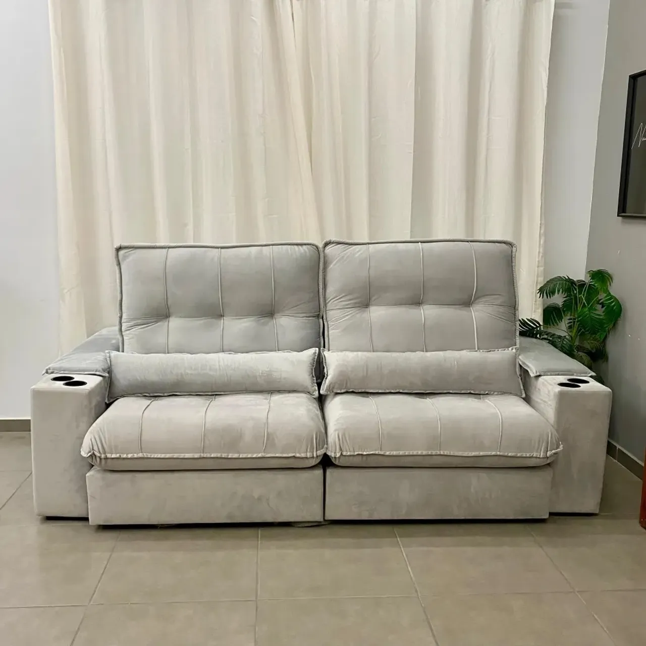 Sofá Retrátil e Reclinável Veneza 250cm Molas Ensacadas p654