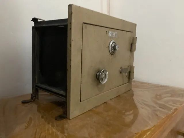 cofre em ferro puro - Foto 3