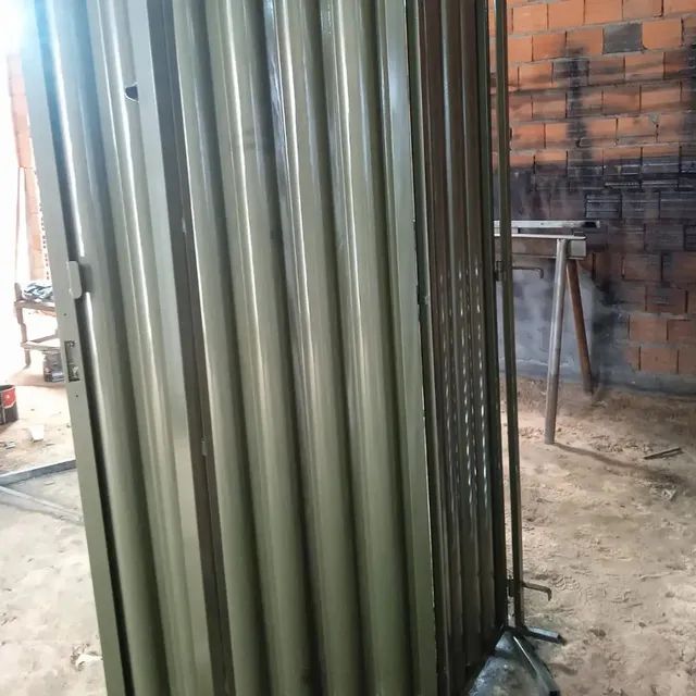PORTÃO DE DUAS FOLHAS MATERIAL METALON E CHAPA ANDULADA GALVANIZADOS METALÚRGICA JG  - Foto 3