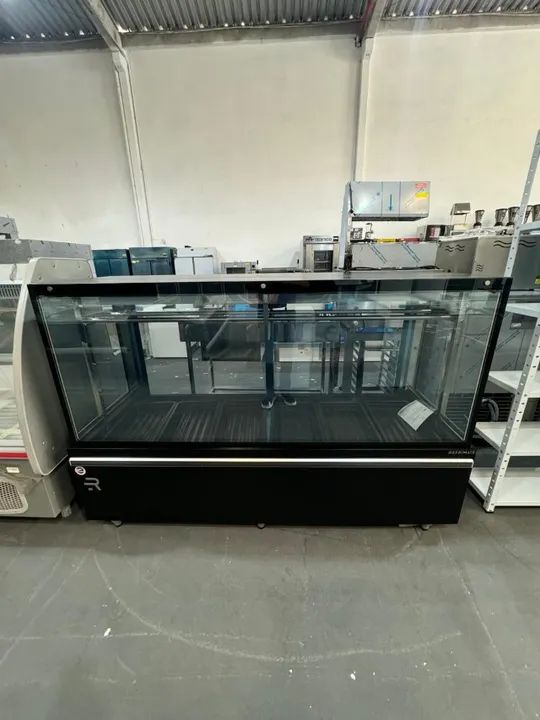 Balcão de açougue 2,00m Ar forçado  vidro com aquecimento 