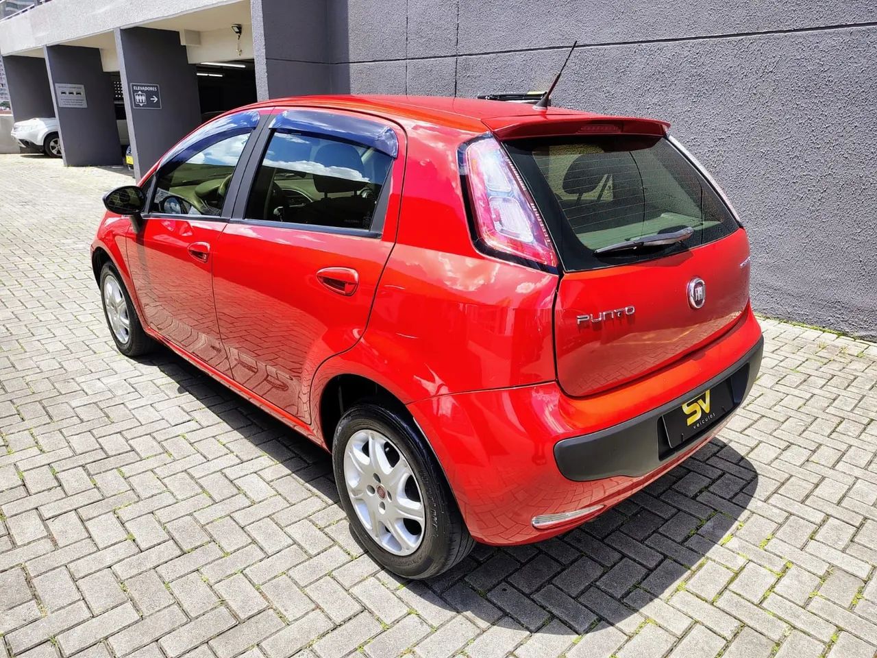FIAT/PUNTO 1.4 ATTRACTIVE 8V KM139.000 2016 MUITO NOVO <br><br>2015/2016 - Foto 10