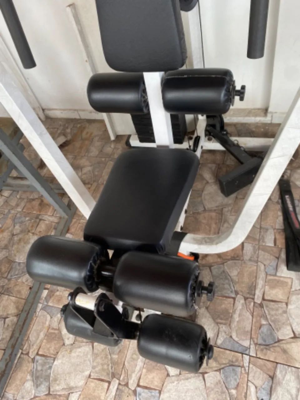Aparelho de academia / cadeira extensora ,puxador - Foto 3