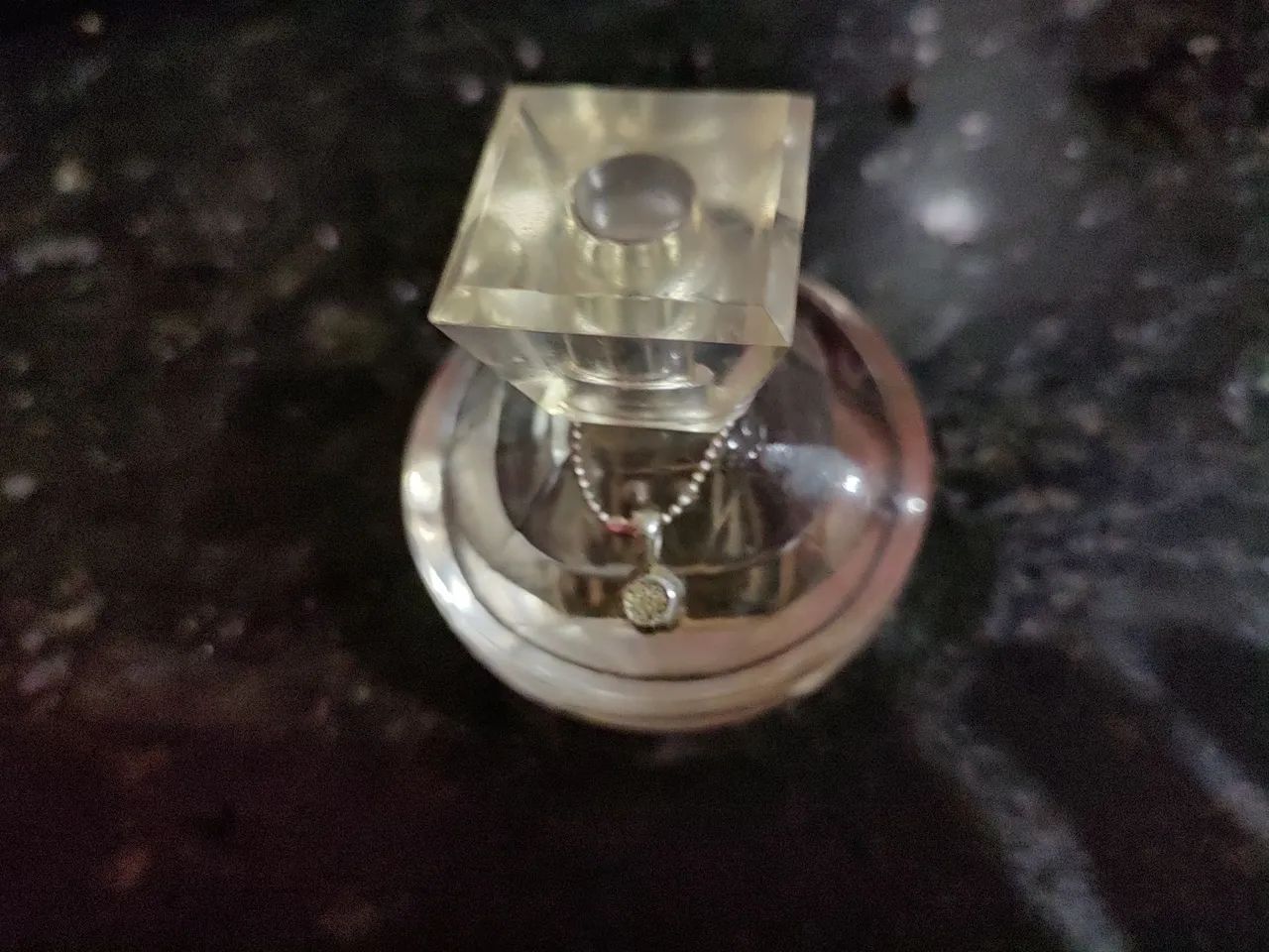 Perfume feminino em frasco de cristal luminária  - Foto 6